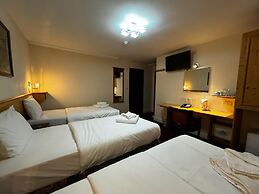 Bridge Park Hotel