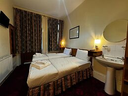 Bridge Park Hotel