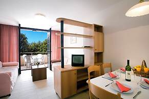 Solaris Residence - Naturist