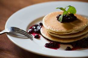 Heritage Suites Hotel