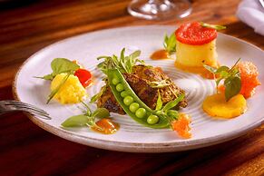 Heritage Suites Hotel