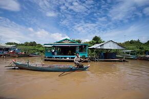 Heritage Suites Hotel