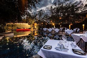 Heritage Suites Hotel