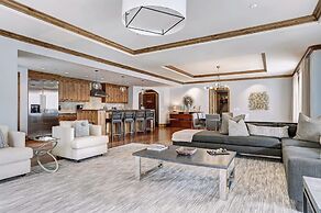 The Arrabelle at Vail Square, A RockResort