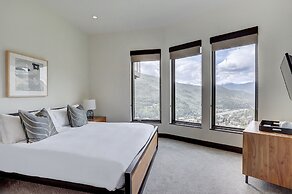 The Arrabelle at Vail Square, A RockResort