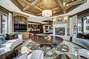 The Arrabelle at Vail Square, A RockResort