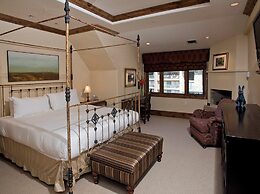 The Arrabelle, A RockResort, by Vail Resorts