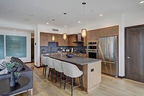 The Arrabelle at Vail Square, A RockResort