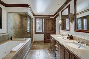 The Arrabelle at Vail Square, A RockResort