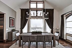 The Arrabelle at Vail Square, A RockResort