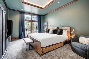 The Arrabelle, A RockResort, by Vail Resorts