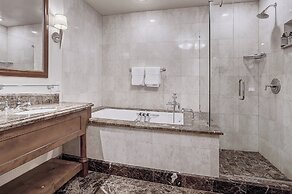 The Arrabelle at Vail Square, A RockResort