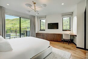 The Arrabelle, A RockResort, by Vail Resorts