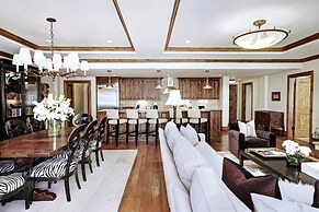 The Arrabelle at Vail Square, A RockResort