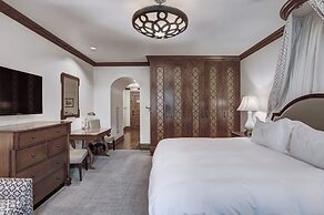 The Arrabelle at Vail Square, A RockResort