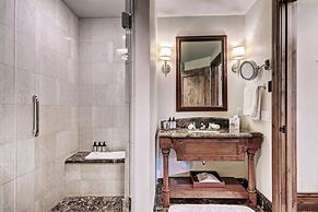 The Arrabelle at Vail Square, A RockResort