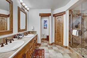 The Arrabelle at Vail Square, A RockResort