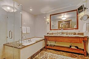 The Arrabelle at Vail Square, A RockResort