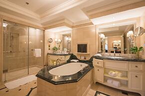 The Ritz-Carlton, Beijing