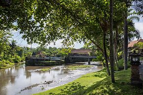 Santi Mandala Villa & Spa