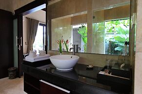 Santi Mandala Villa & Spa