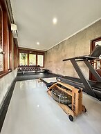 Santi Mandala Villa & Spa