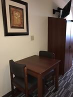 Microtel Inn & Suites by Wyndham Indianapolis Airport