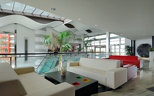 Elba Carlota Beach & Golf Resort