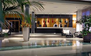 Elba Carlota Beach & Golf Resort