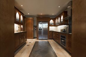 Shangri-La, Qaryat Al Beri, Abu Dhabi