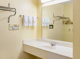 Americas Best Value Inn Clayton