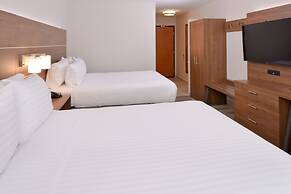 Holiday Inn Express & Suites Parkersburg-Mineral Wells by IHG