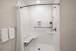 Holiday Inn Express Syracuse Airport by IHG