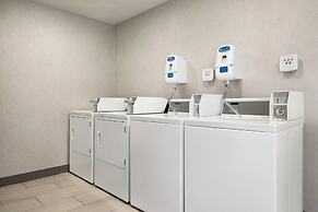 Holiday Inn Express Syracuse Airport by IHG