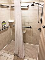 Holiday Inn Express Syracuse Airport by IHG