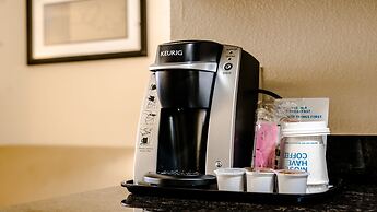 Holiday Inn Express & Suites Pampa by IHG