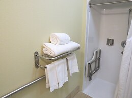 Holiday Inn Express & Suites Pampa by IHG