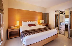 Oakwood Residence Naylor Road Pune