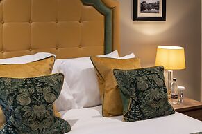 The Tudor House Hotel, Tewkesbury, Gloucestershire