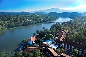 Mahaweli Reach Hotel