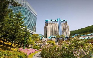 High1 Grand Hotel Main Tower