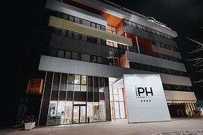 New Ipoint Hotel