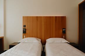 New Ipoint Hotel