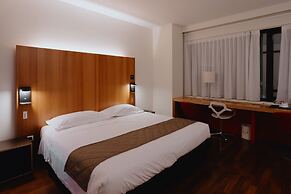 New Ipoint Hotel