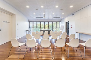 New Ipoint Hotel