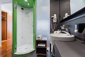 New Ipoint Hotel