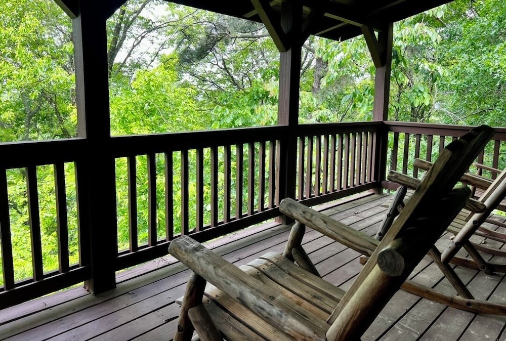 Mountain Top Inn and Resort