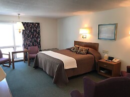 T-Bird Motor Inn