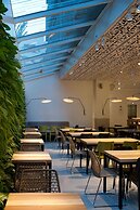 Mendeli Street Hotel By Prima Hotels - 18 years old plus