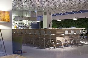 Mendeli Street Hotel By Prima Hotels - 18 years old plus